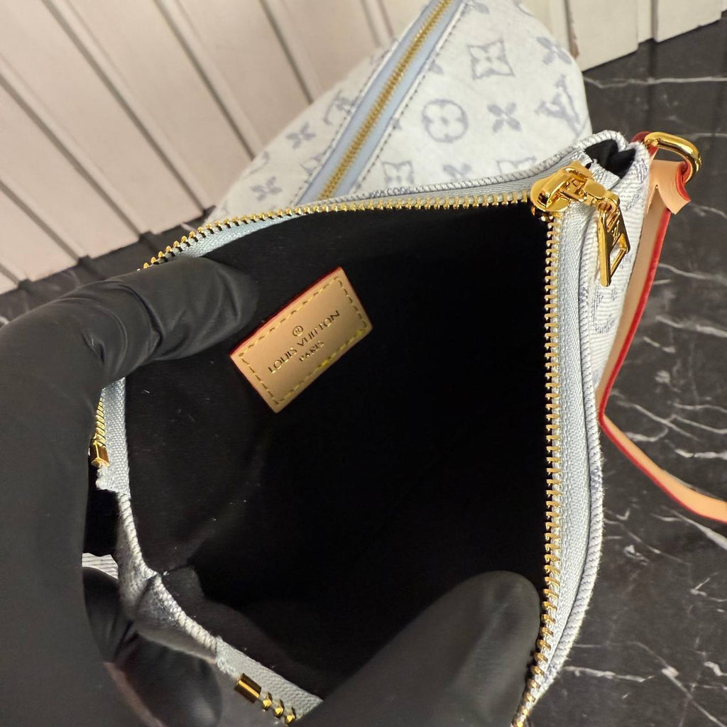 Louis Vuitton Coussin Hobo MM Denim