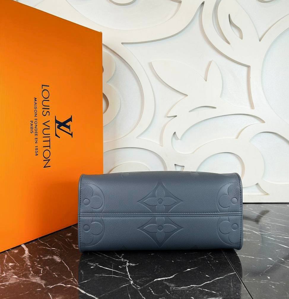 Louis Vuitton OnTheGo PM