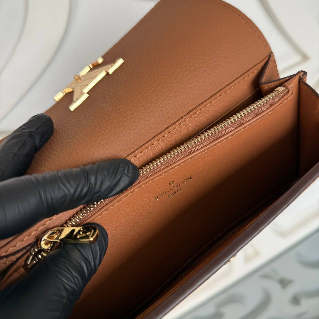 Louis Vuitton Capucines Wallet