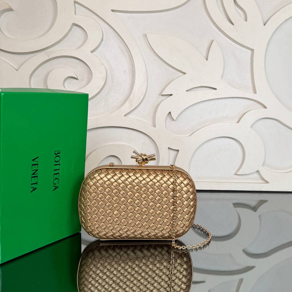 Bottega Veneta Plisse Knot Clutch Medium