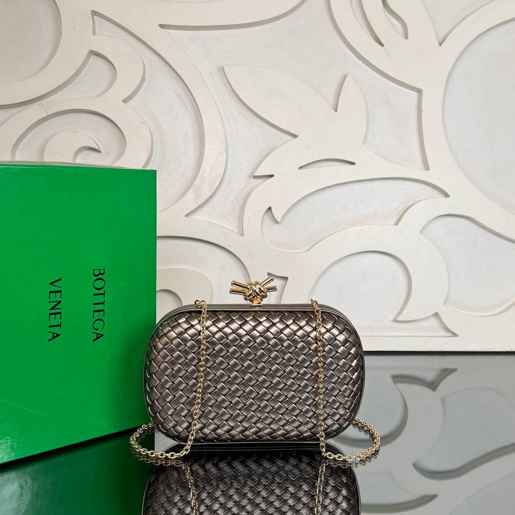 Bottega Veneta Plisse Knot Clutch Medium