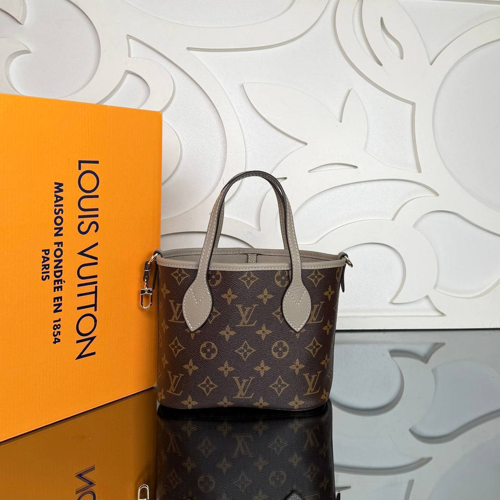 Louis Vuitton Neverfull Bandouliere Inside Out BB