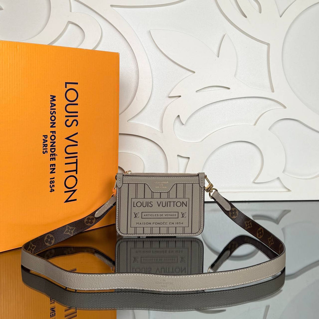 Louis Vuitton Neverfull Bandouliere Inside Out BB