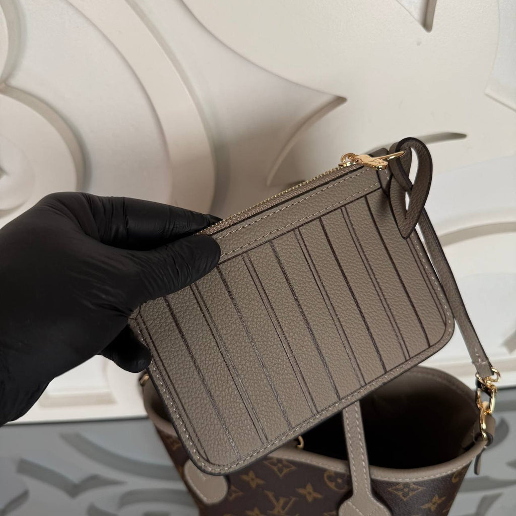 Louis Vuitton Neverfull Bandouliere Inside Out BB