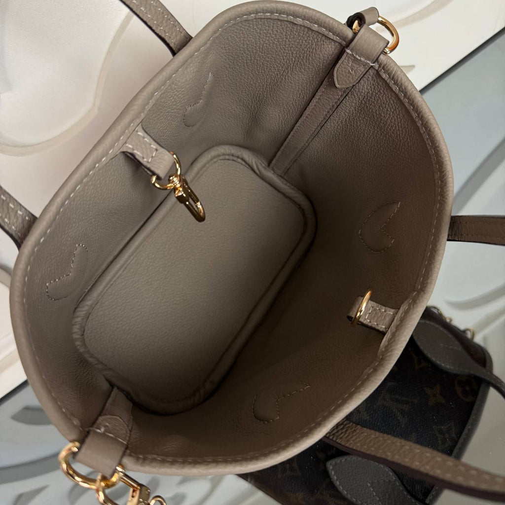 Louis Vuitton Neverfull Bandouliere Inside Out BB