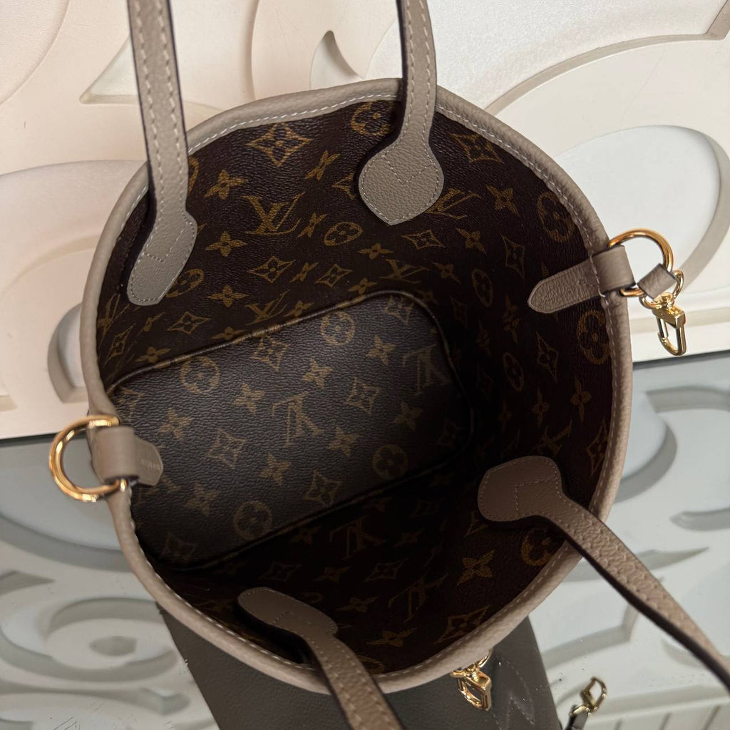 Louis Vuitton Neverfull Bandouliere Inside Out BB