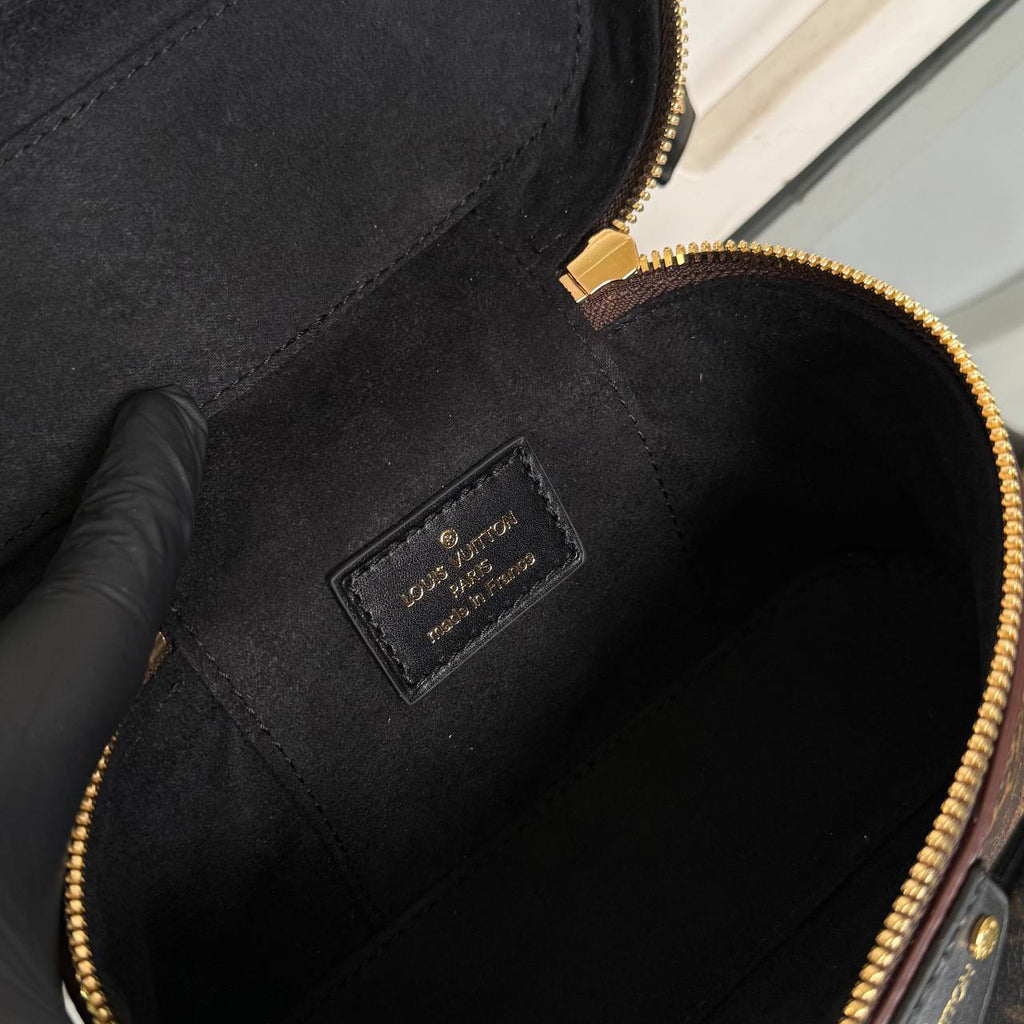 Louis Vuitton Vanity Chain Pouch