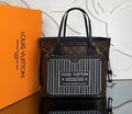 Louis Vuitton Neverfull Inside Out MM