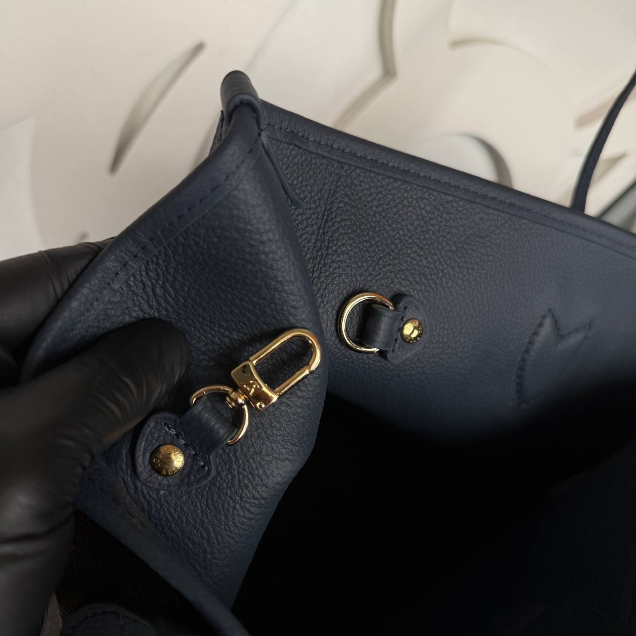 Louis Vuitton Neverfull Inside Out MM