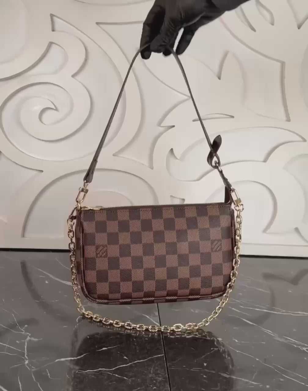Louis Vuitton Pochette Accessories